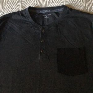 Banana Republic Men 3 Button Tee